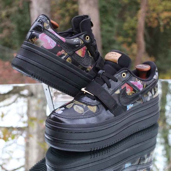 Nike Vandal 2K LX Floral Women’s Size 12 - Picture 2 of 12